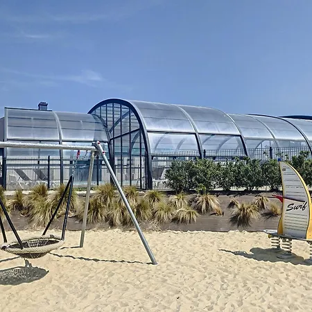 Sejour En Tiny House A Jullouville, Piscine Et Parking Inclus - Fr-1-361a-95 Jullouville-les-Pins