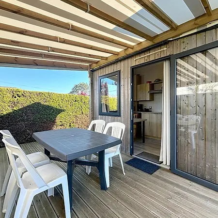 En Tiny House à Jullouville, Piscine Et Parking Inclus - Fr-1-361a-95 * Jullouville-les-Pins